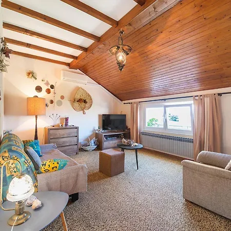 Nena - Two Bedroom With A Balcony Paola A2 Apartment